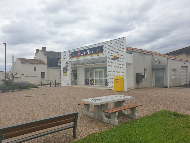 Mairie de Grosbreuil from GROSBREUIL