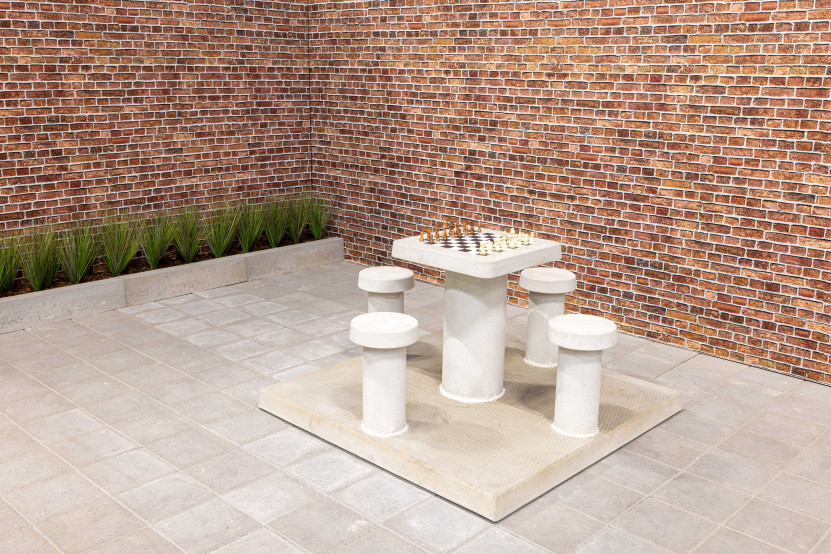 Chess Table Natural Concrete (4P)