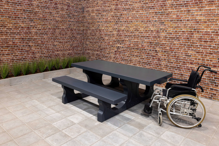 Concrete Picnic table Standard Anthracite Wheelchair accessible